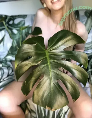  nude photo #0008
