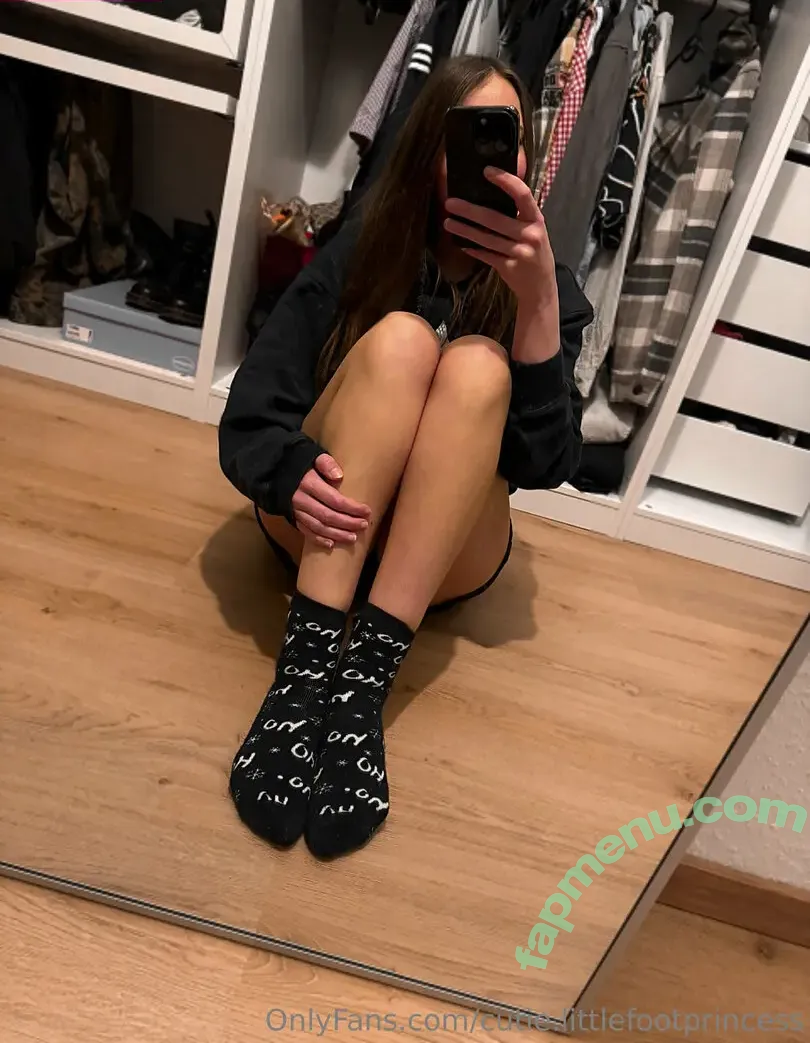cutie.littlefootprincess nude photo #0026 (a_little_cutie_princesss)
