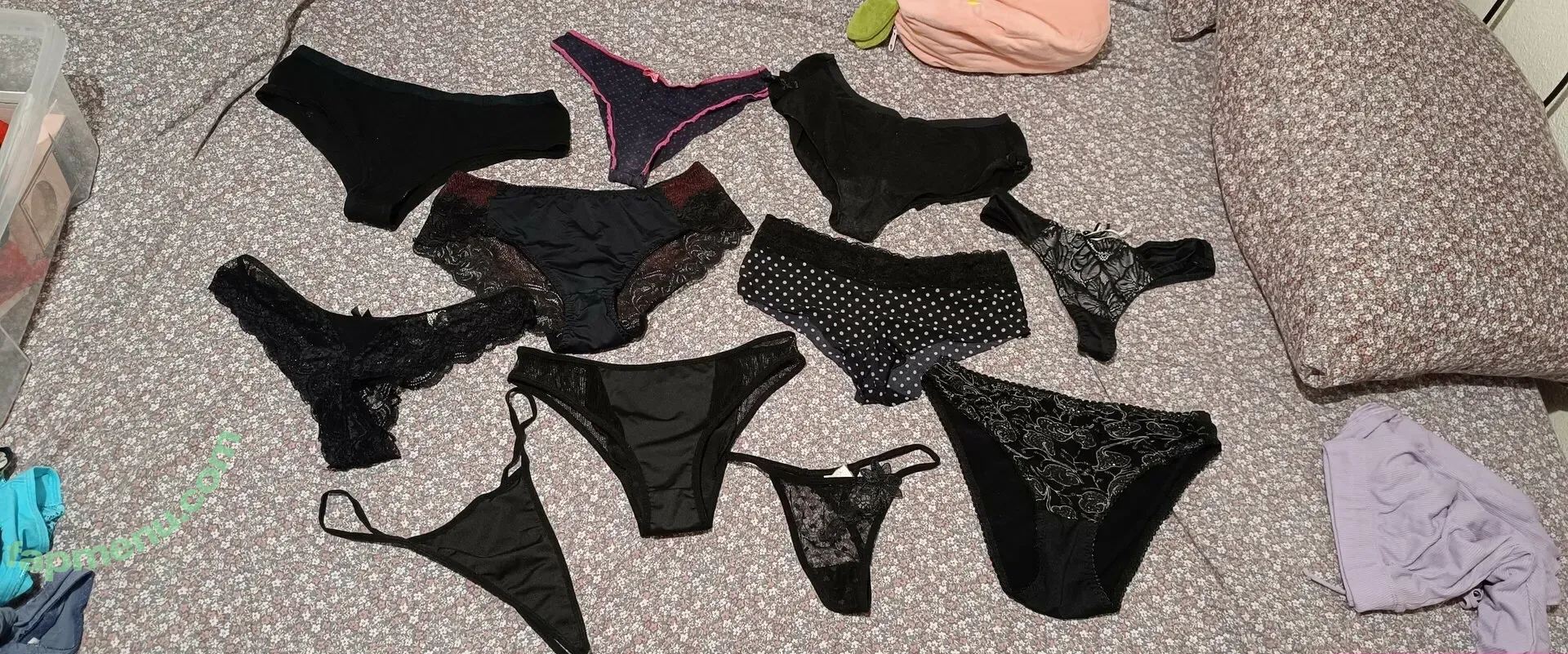 cutielfy nude photo #0012 (shinycutiefly)