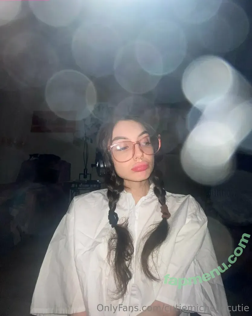 cutiemichellecutie nude photo #0001 (cutiemichellecutie)