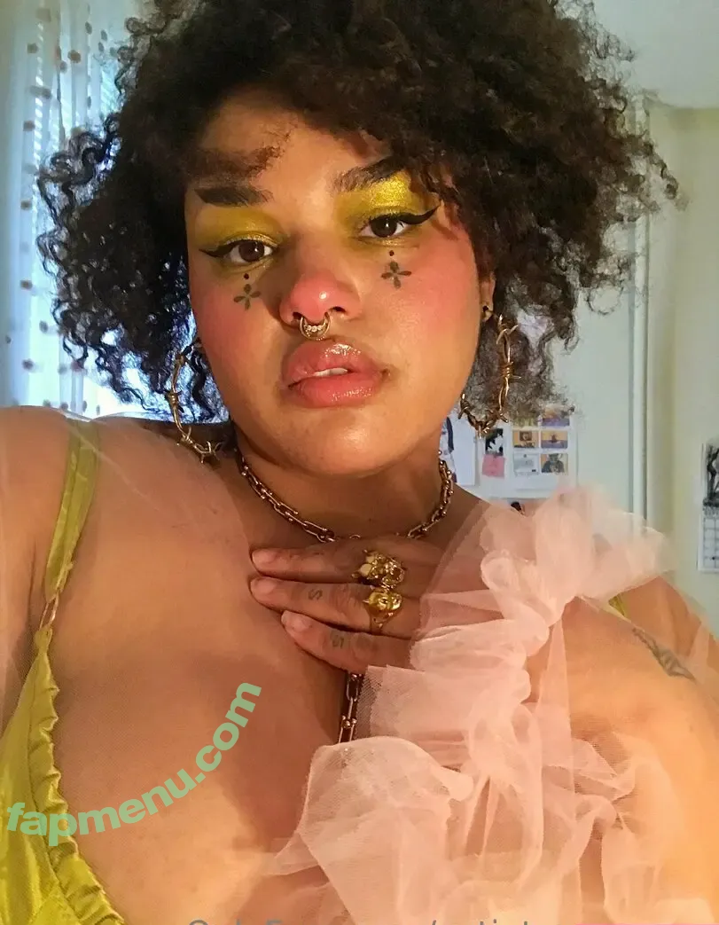 cutietownmayor nude photo #0034 (shinynewdad)