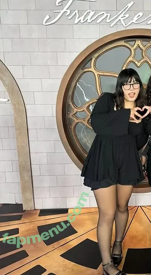 Cvnela nude photo #0008 (Monse)