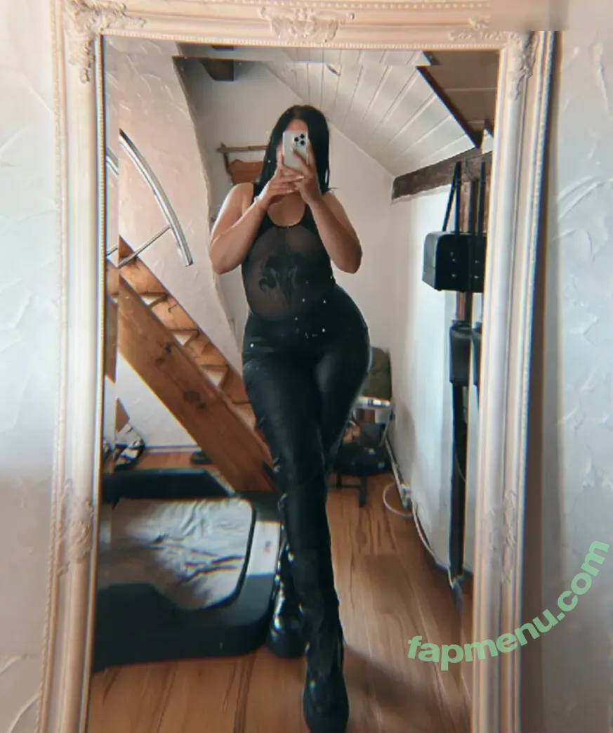 Cxmshotface nude photo #0034 (rebeccacambria_free / shitboxblondie / shitboxmommy)