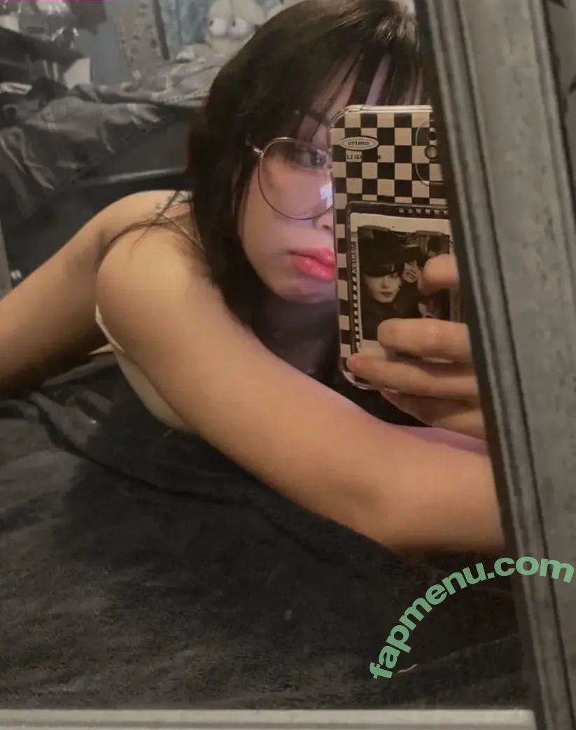cy.aannn nude photo #0005 (cyan)