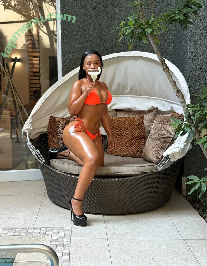 Cyan Boujee nude photo #0013 (Honour Zuma / cyan.boujee / cyan.boujee24)