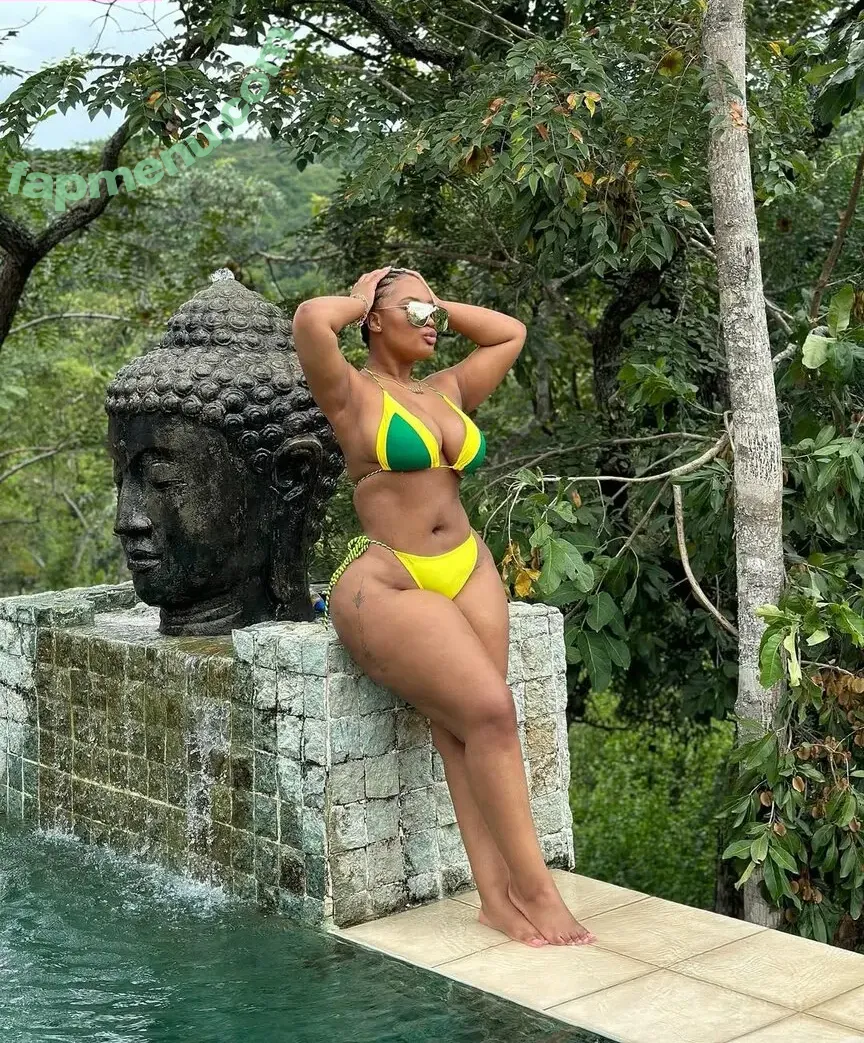 Cyan Boujee nude photo #0039 (Honour Zuma / cyan.boujee / cyan.boujee24)