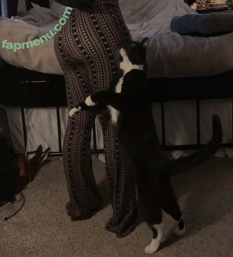 Cyb4rAnGeL nude photo #0077 (Cyb4rGaL / cyb3rangel)