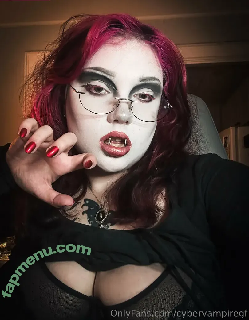 cybervampiregf nude photo #0039 (cybervampiregirl)