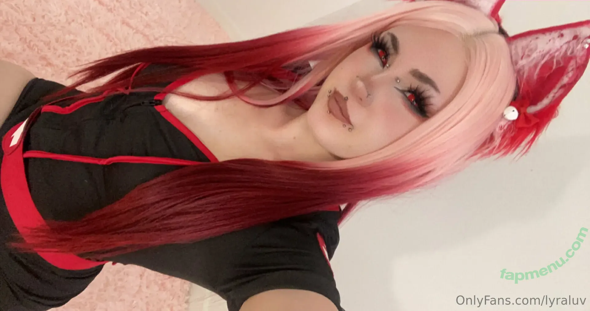 cybrgrlfrnd nude photo #0035 (cybr.grl)