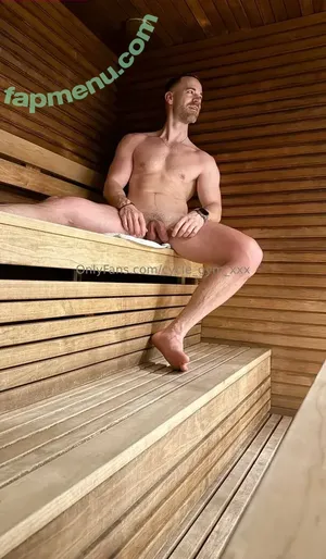  nude photo #0002