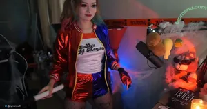 Cymanneth nude photo #0026