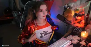 Cymanneth nude photo #0028