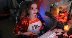 Cymanneth nude photo #0029