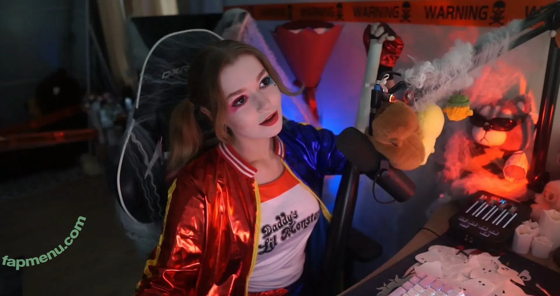 Cymanneth nude photo #0030 (Cymanneth)