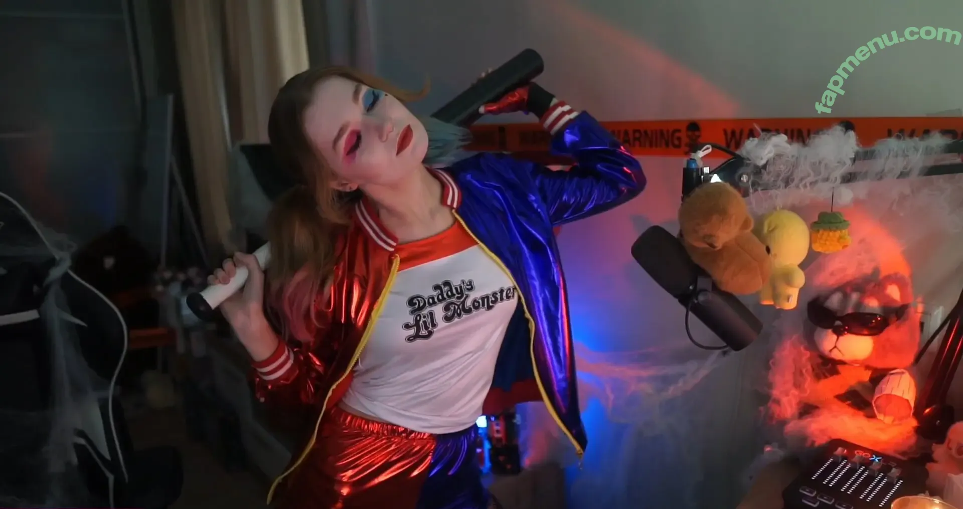 Cymanneth nude photo #0032 (Cymanneth)