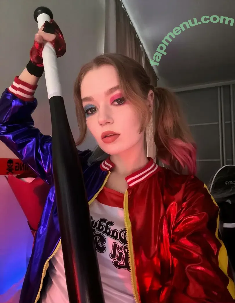 Cymanneth nude photo #0037 (Cymanneth)