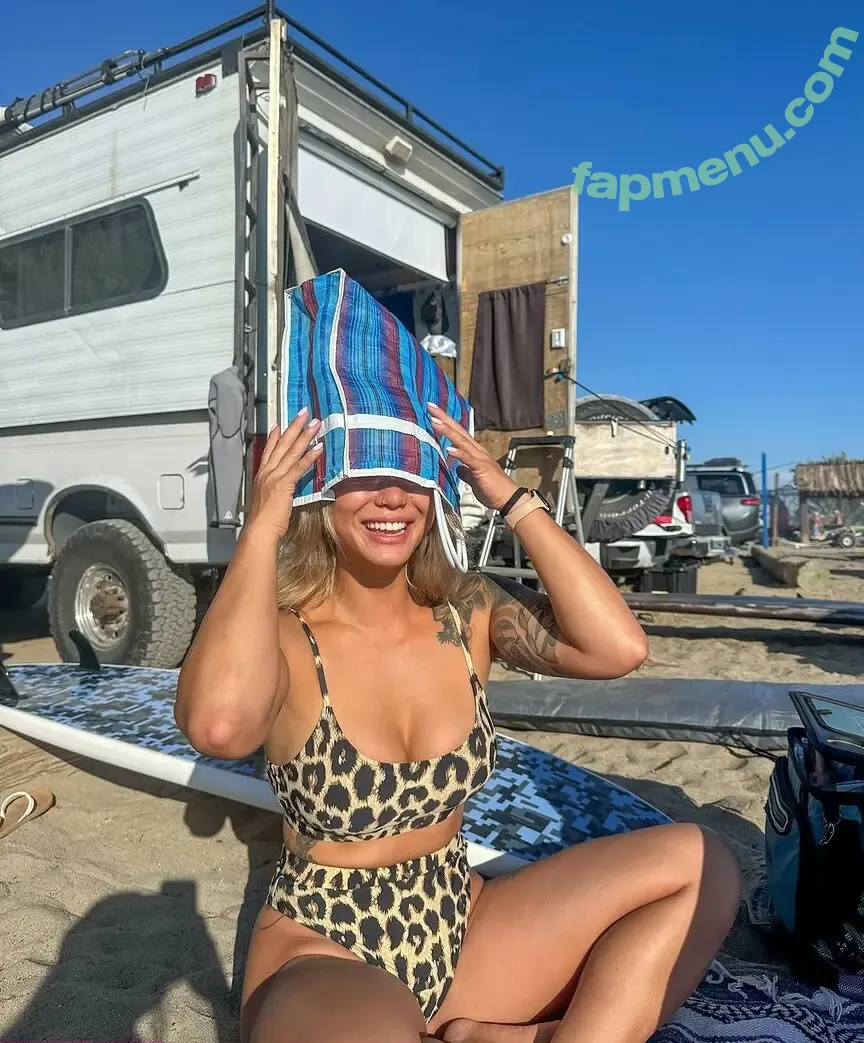 Cynthia Leu nude photo #0148 (cynthialeu)