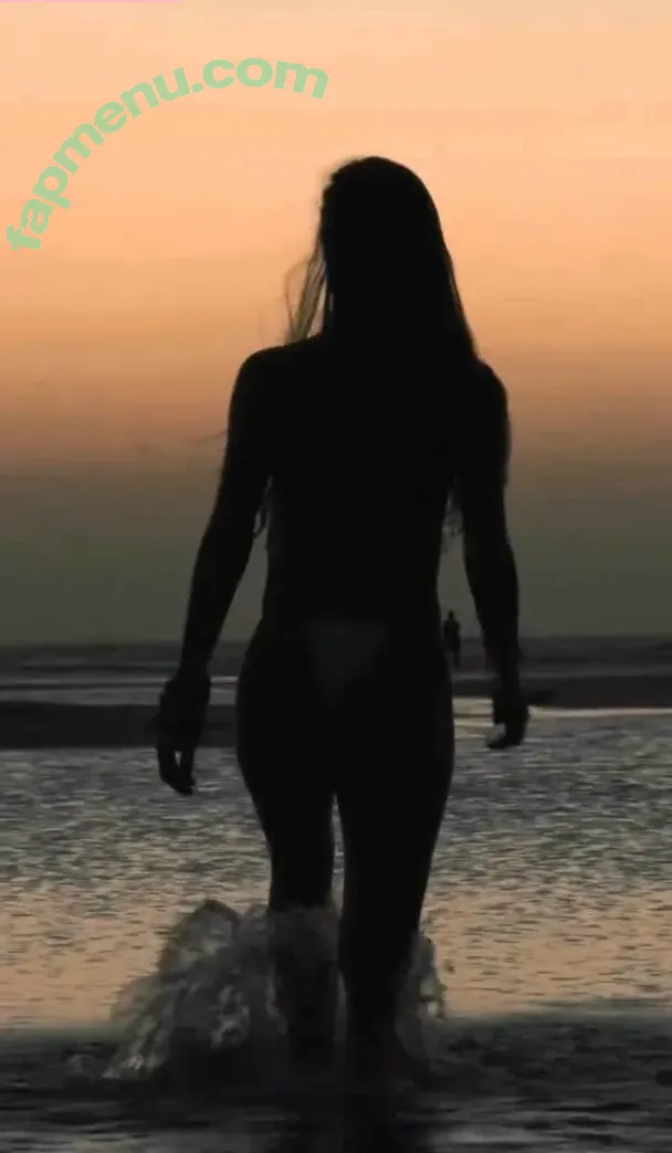 Cynthia Senek nude photo #0093 (cynthiasenek)