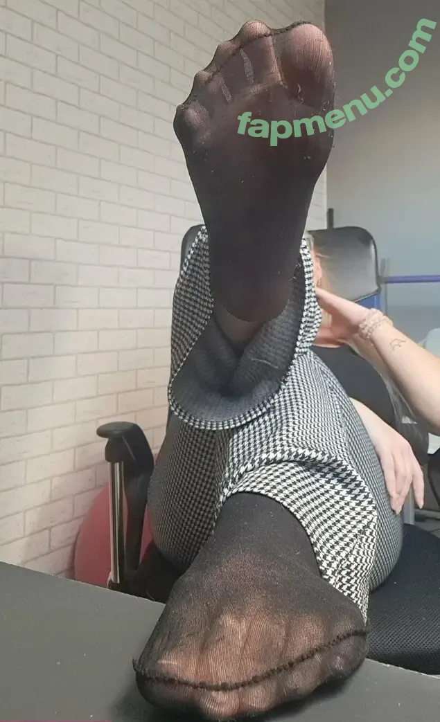czechqueenof nude photo #0013 (adelczq)