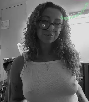 d0ublecheeekedup / zar.cameraroll.jpg nude photo #0027