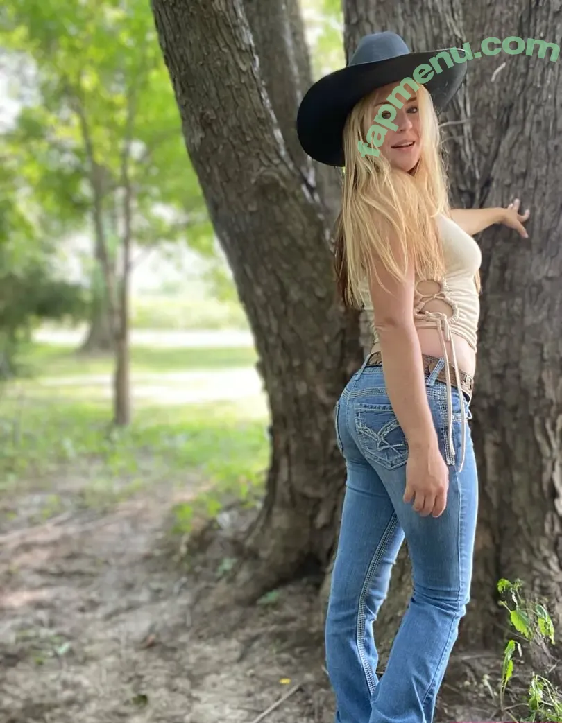 da_cakes nude photo #0007 (da_cakes_premium / da_cakes_x)