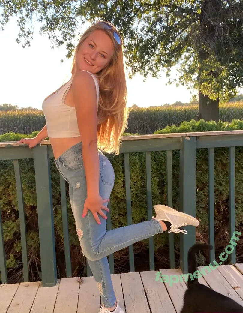 da_cakes nude photo #0037 (da_cakes_premium / da_cakes_x)