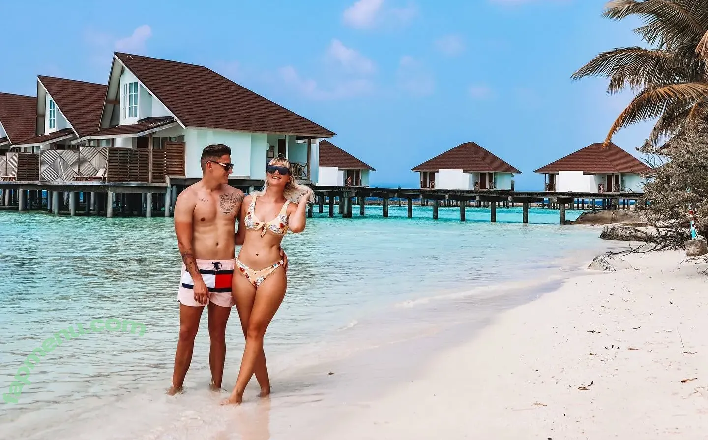 dabbleandtravel nude photo #0035 (Molly and Matt)