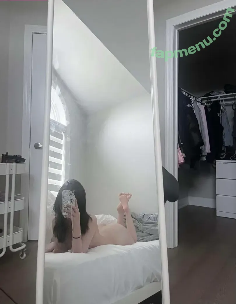 Dabinohh nude photo #0010 (dabiiiiiny)