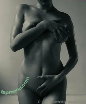 dabrowskadaria / dabrowskadaria_ nude photo #0009