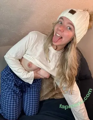  nude photo #0002