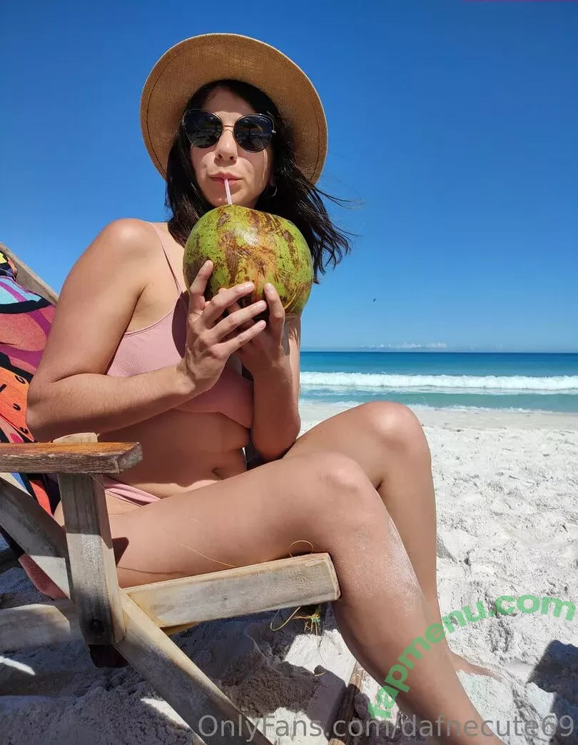 dafnecute69 nude photo #0017 (dafnecute69)