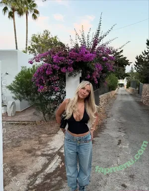 Dagi Bee / dagi.bee / dagibee nude photo #0716