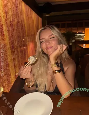 Dagi Bee / dagi.bee / dagibee nude photo #0722