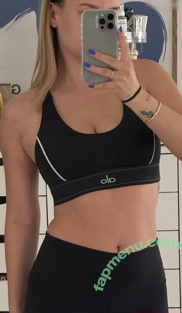 Dagi Bee nude photo #0257 (dagibee)