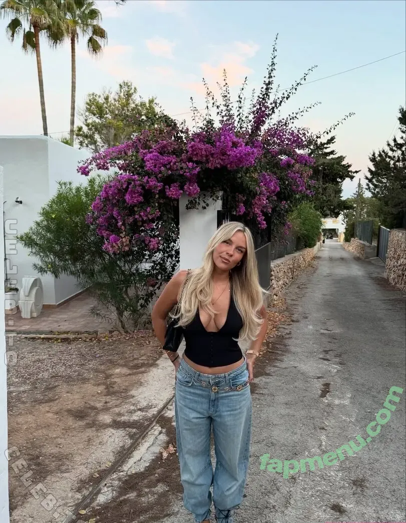 Dagi Bee nude photo #0716 (dagi.bee / dagibee)