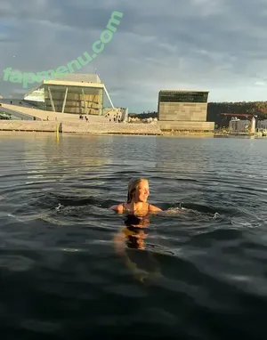 Dagny Norvoll Sandvik / dagnymusic nude photo #0084