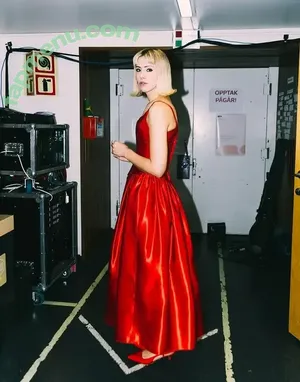 Dagny Norvoll Sandvik / dagnymusic nude photo #0096