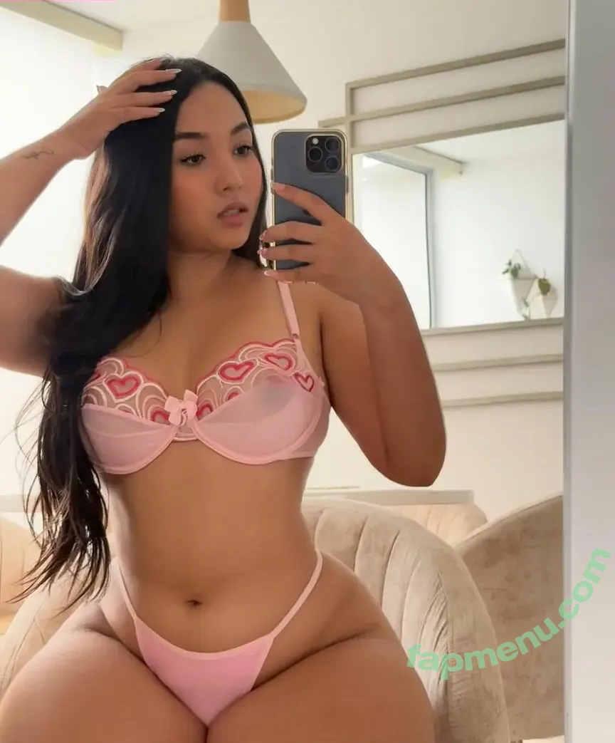 Dahianna Castrillon nude photo #0111 (dahianna.castrillon / dahianna_castrillon13)