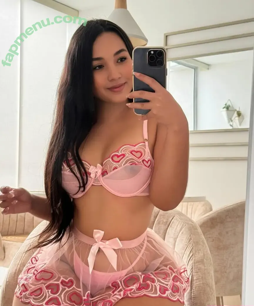 Dahianna Castrillon nude photo #0113 (dahianna.castrillon / dahianna_castrillon13)