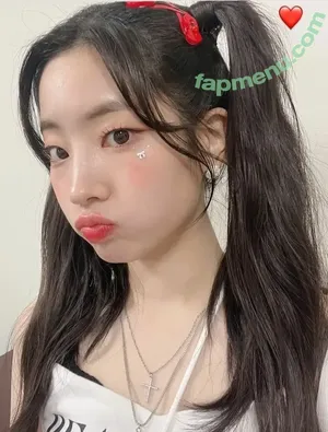 Dahyun / TWIƆƎ | TWICE / dahhyunnee nude photo #0011
