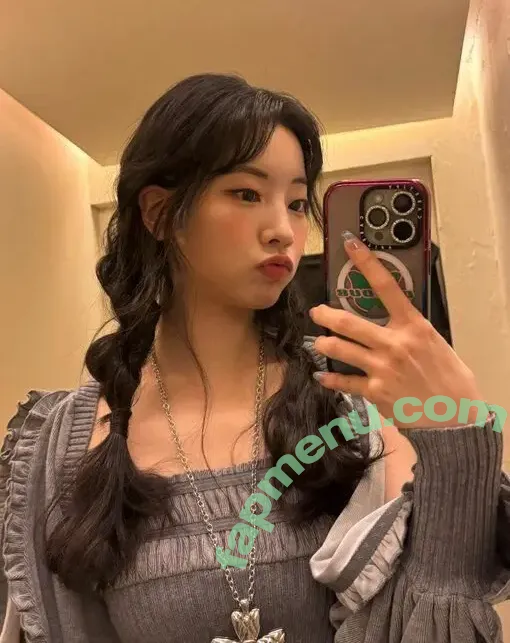 Dahyun nude photo #0008 (TWIƆƎ | TWICE / dahhyunnee)