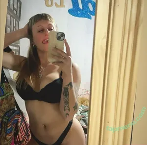 Dai Parodi / daaiparodi nude photo #0002