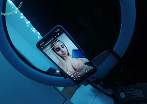  nude photo #0007