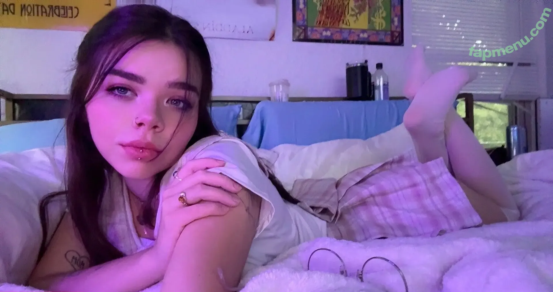 daiisyjane nude photo #0009 (lifeofdaisyjane_)