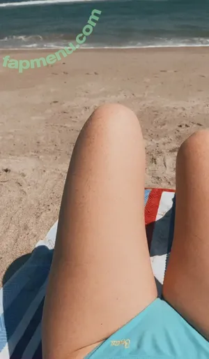 Dailyserena / Thegirlthatreads / dailyersa nude photo #0119