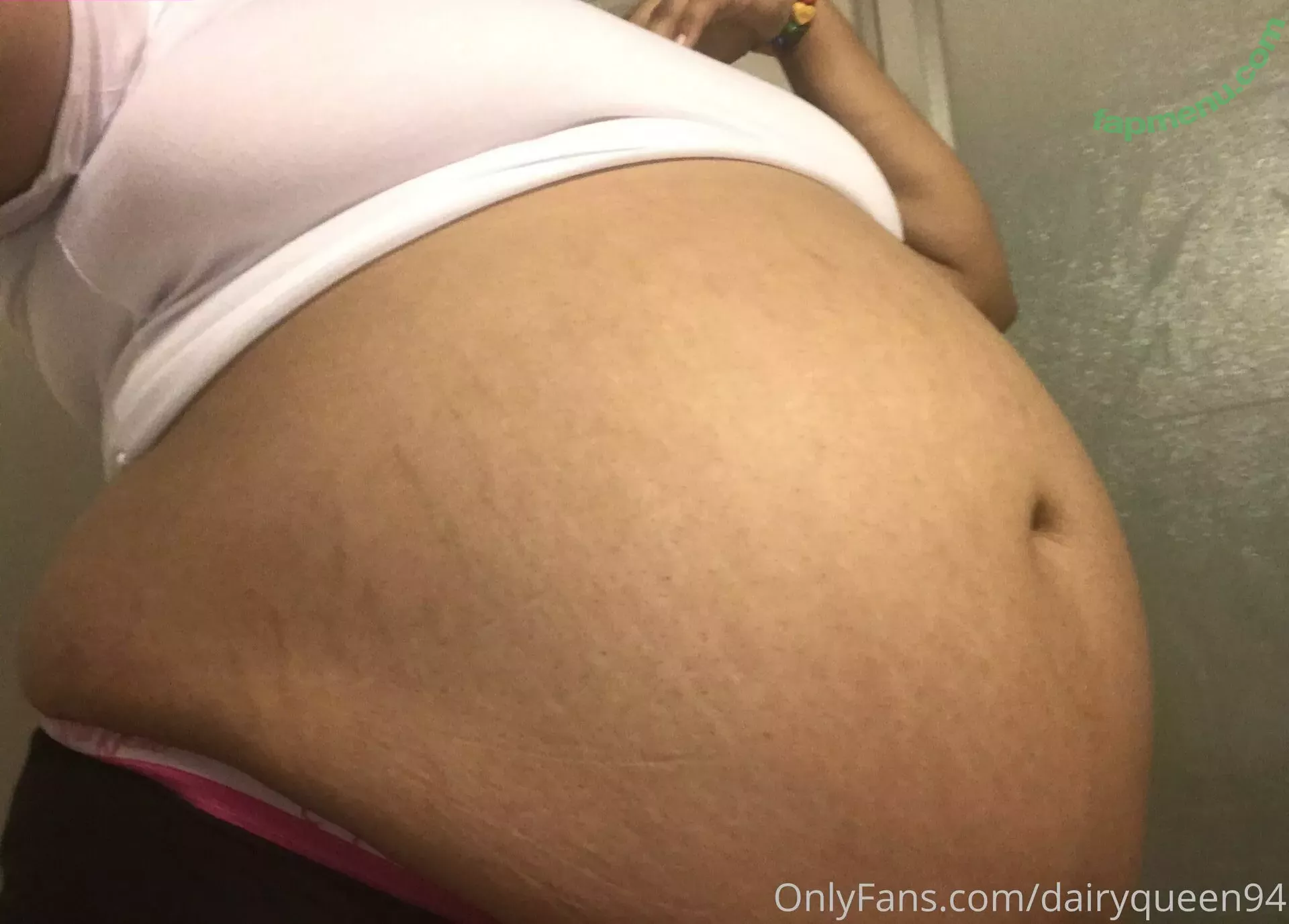 dairyqueen94 nude photo #0092 (dairyqueen94)