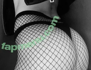 Daisy Beckett / DaisyBeckett5 / DaisyBeckett9 / Similar-Signal-4409 nude photo #0079