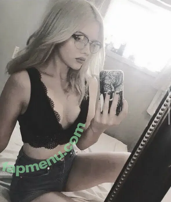 Daisy Beckett nude photo #0063 (DaisyBeckett5 / DaisyBeckett9 / Similar-Signal-4409)