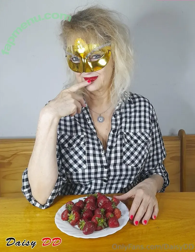 daisy_dd55 nude photo #0186 (daisy_dd55)