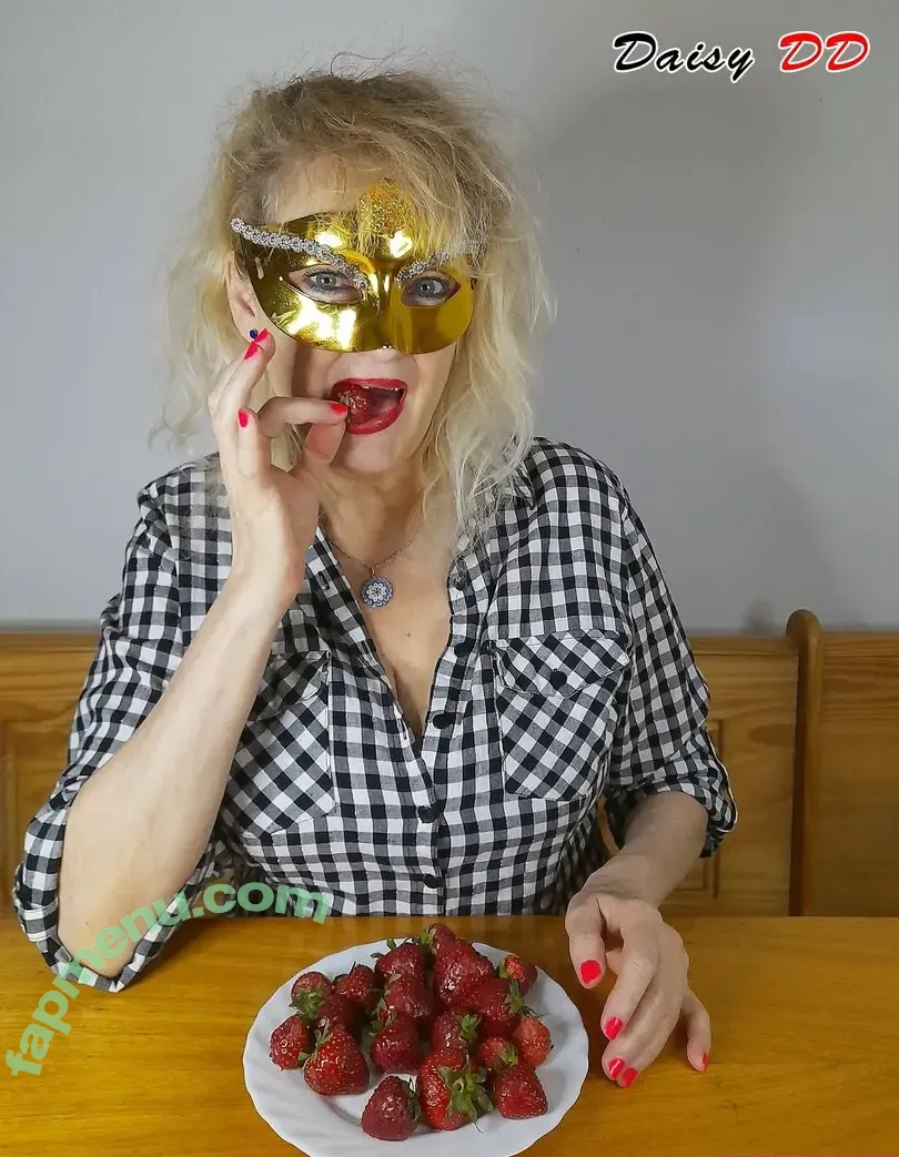 daisy_dd55 nude photo #0192 (daisy_dd55)